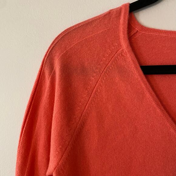 Kinross Cashmere Hot Pink V-neck Pullover Sweater Minimalist Women's size Small - Picture 3 of 9